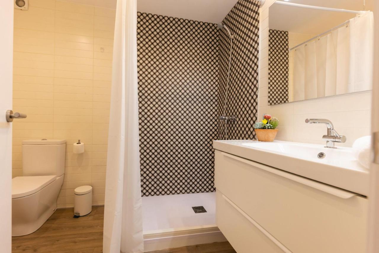Ferienwohnung Bravissimo Cort Reial Entresol B Gerona Exterior foto